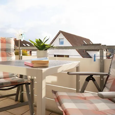 Haus Strandburg Segelboot